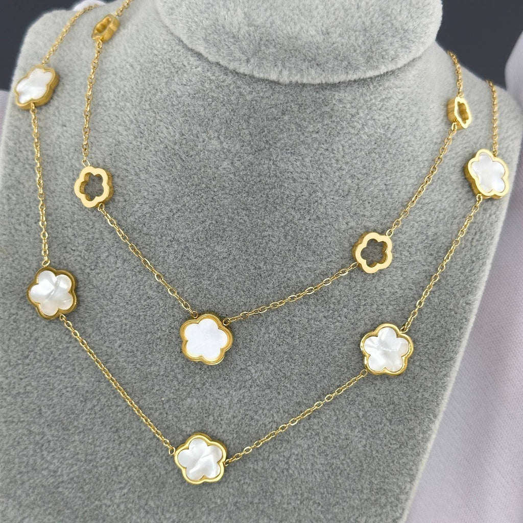 Marble Flower Necklace